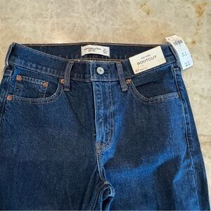 Abercrombie & Fitch Mid Rise Bootcut 27 Regular